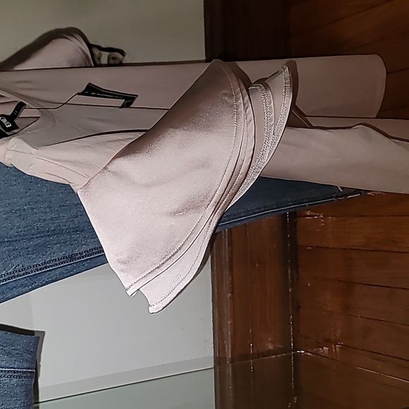 Blush pink top size Large - Picture 5 of 6